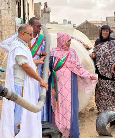 الفريق البرلماني لحزب تواصل ينظم حملة سقاية