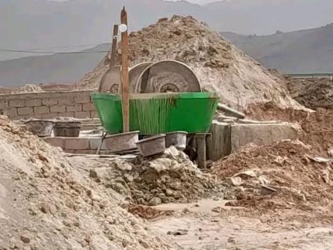 في ازويرات / جدل حول ترحيل مطاحن الذهب