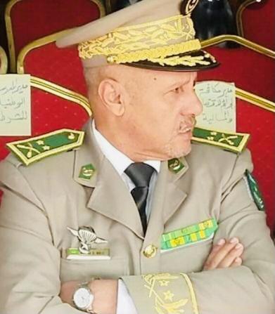 القائد المساعد لأركان الجيوش اللواء المختار ولد بل تمت ترقيته إلى فريق