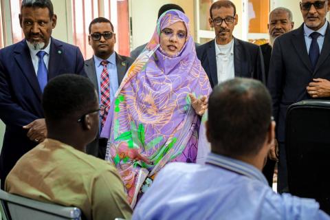 وزيرة التربية: ندرس اقتناء أجهزة لقطع الانترنت عن محيط مراكز الباكلوريا فقط