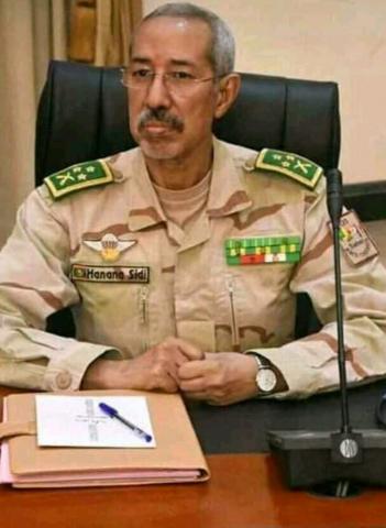 وزير الدفاع الفريق حننا ولد سيدي