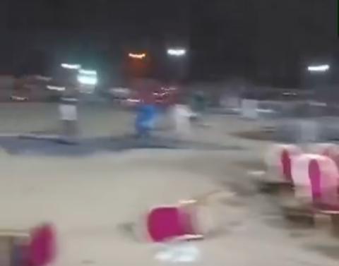 العبث بالآثاث و نهب ما خف منه