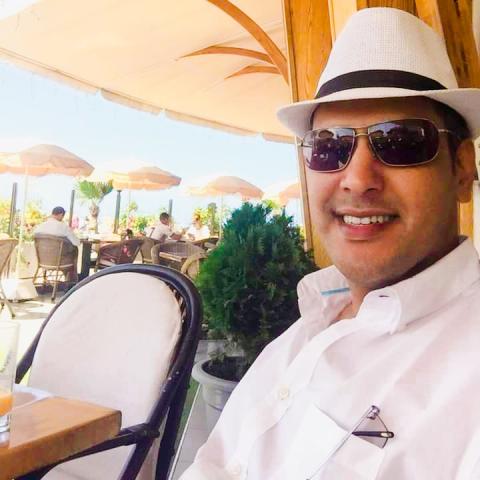 محمد خالد وزير الطاقة و النفط